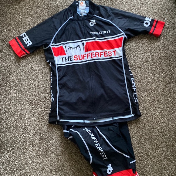 Cycling kit - Picture 1 of 5